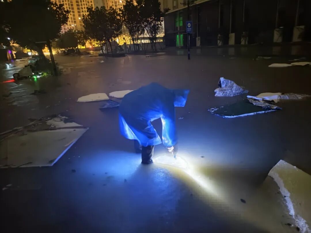 台风后2