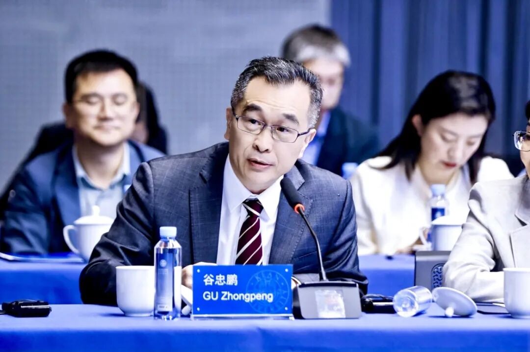 恳谈会12