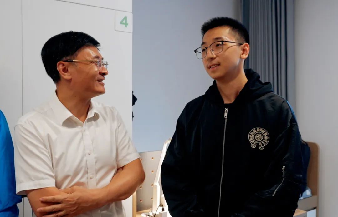 新生报到8